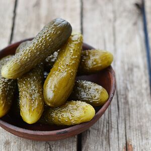 Огурцы маринованные