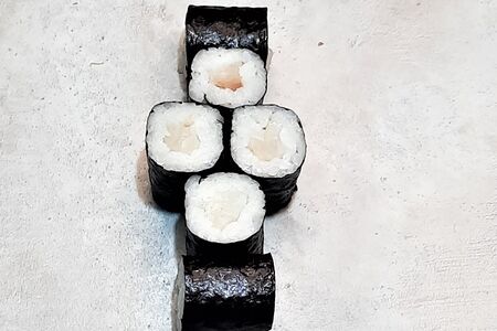 Ролл с гребешком