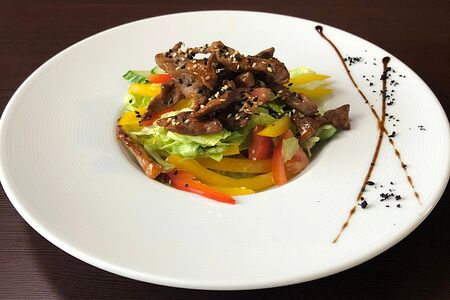 Салат с говядиной в тайском стиле