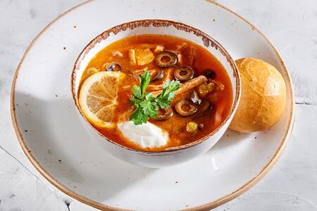 Солянка мясная сборная