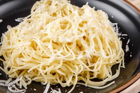 Спагетти с сыром