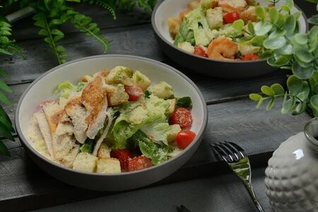 Цезарь с курицей