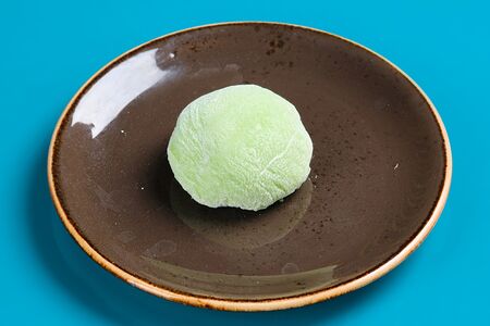 Моти матча, персик