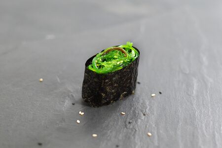 Суши с чукой