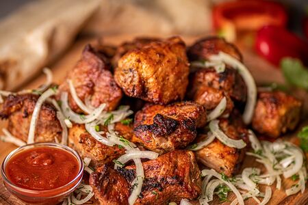 Шашлык из cвинoго окорока