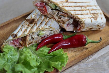 Мини-шаурма с курицей