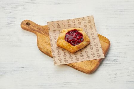 Галета с брусникой