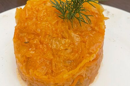 Тушеная квашеная капуста