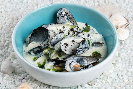 Мидии сливочные с прованскими травами