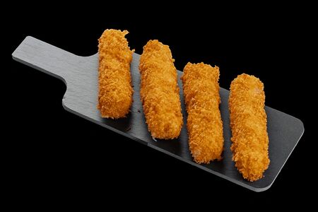 Сырные палочки в клюквенно-апельсиновом соусе