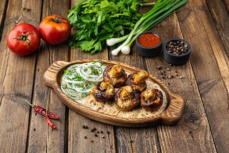 Грибы шампиньоны