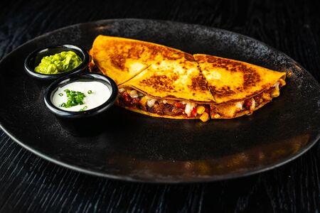 Кесадилья с курицей