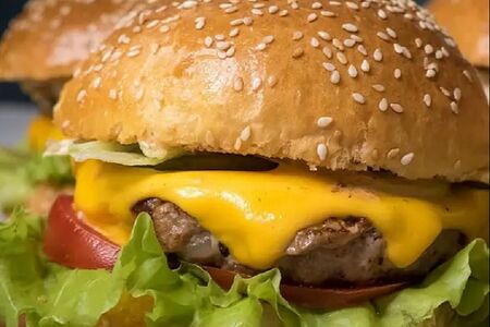 С говядиной