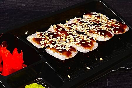 Ролл с угрем