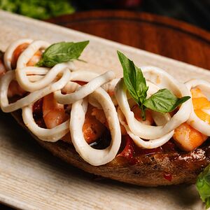 Салат с морепродуктами