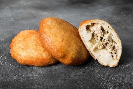 Беляш с курицей L