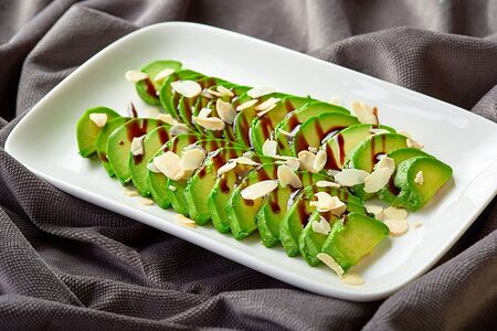 Жареное авокадо