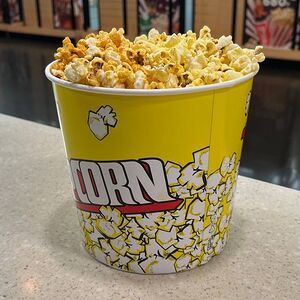 Микс сладкого и соленого попкорна средний