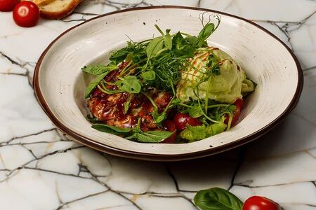 Салат с угрем