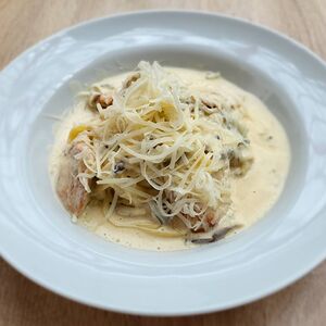 Паста Фетучини с курицей и грибами