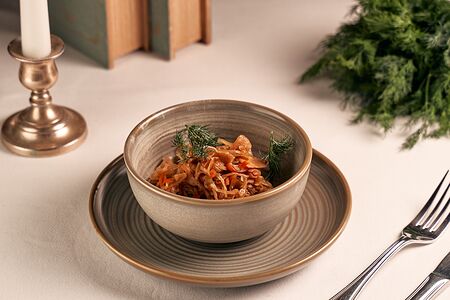 Тушеная в темном пиве с медом квашеная капуста