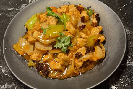 Курица жареная с острым перецем