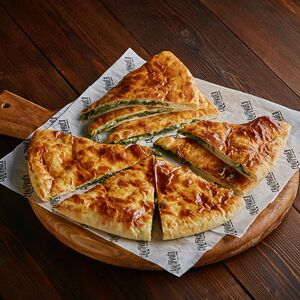 Хачапури со шпинатом и сыром