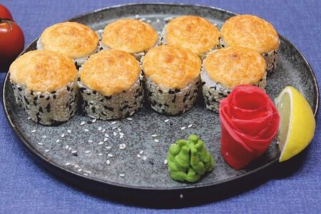 Запечённый ролл с лососем