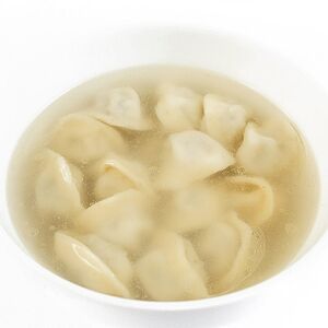 Пельмени в бульоне