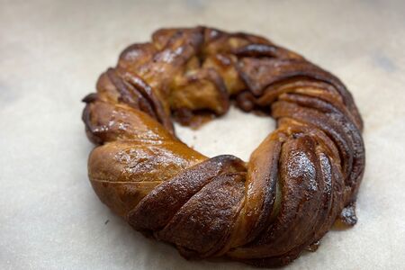 Калач с корицей