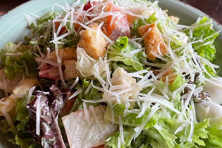 Цезарь с курицей