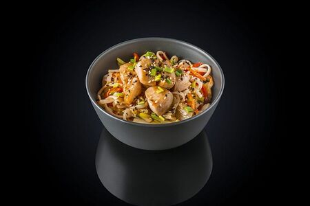 Удон с курицей