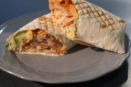 Шаурма куриная на углях классика