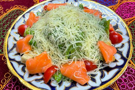 Цезарь с семгой