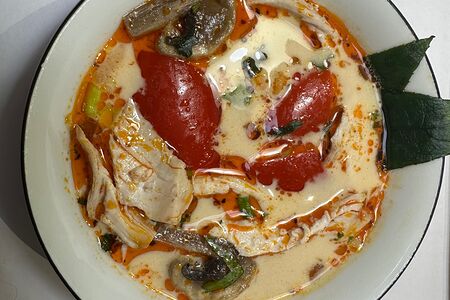 Том ям с курицей