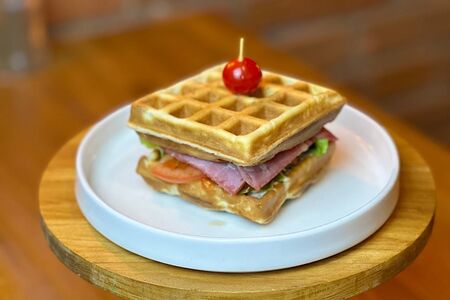 Вафли с ветчиной
