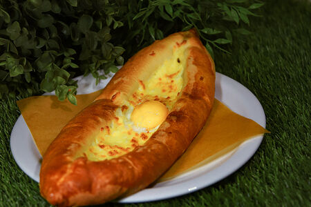 Хачапури по-аджарски