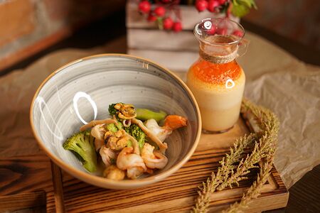 Сливочный суп с морскими гадами