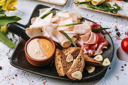 Ассорти из сала