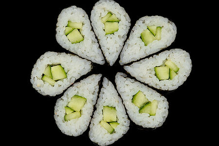 Ролл Огурец