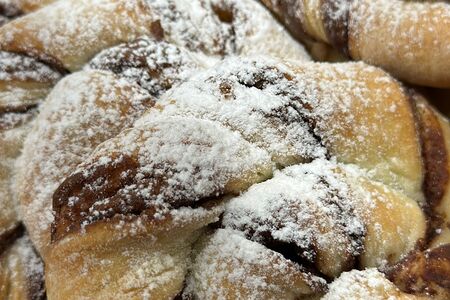 Слойка с шоколадом