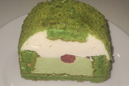 Пирожное Террин малиново-фисташковый