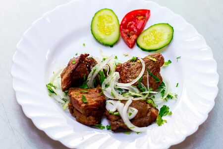 Шашлык из cвинoй шеи