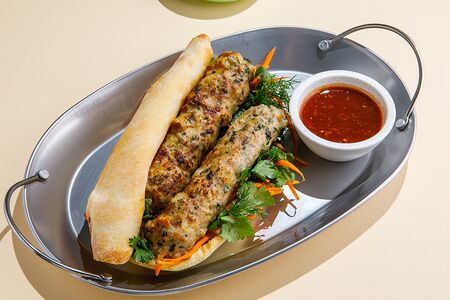 Люля-кебаб из индейки с сыром в лаваше