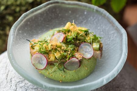 Осетр копчёный