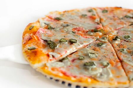 Пицца Ветчина и корнишоны