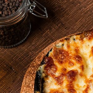 Шампиньоны, фаршированные сыром