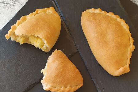 Пирожок с картошкой