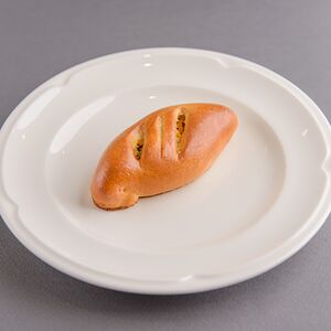 Пирожок с зеленым луком и яйцом