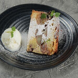 Шарлотка с яблоками